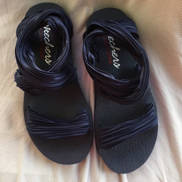 Sketchers sandals - Picture 3 of 6